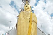 Wat Intharawihan, Bang Khun Phrom, Phra Nakhon, Bangkok